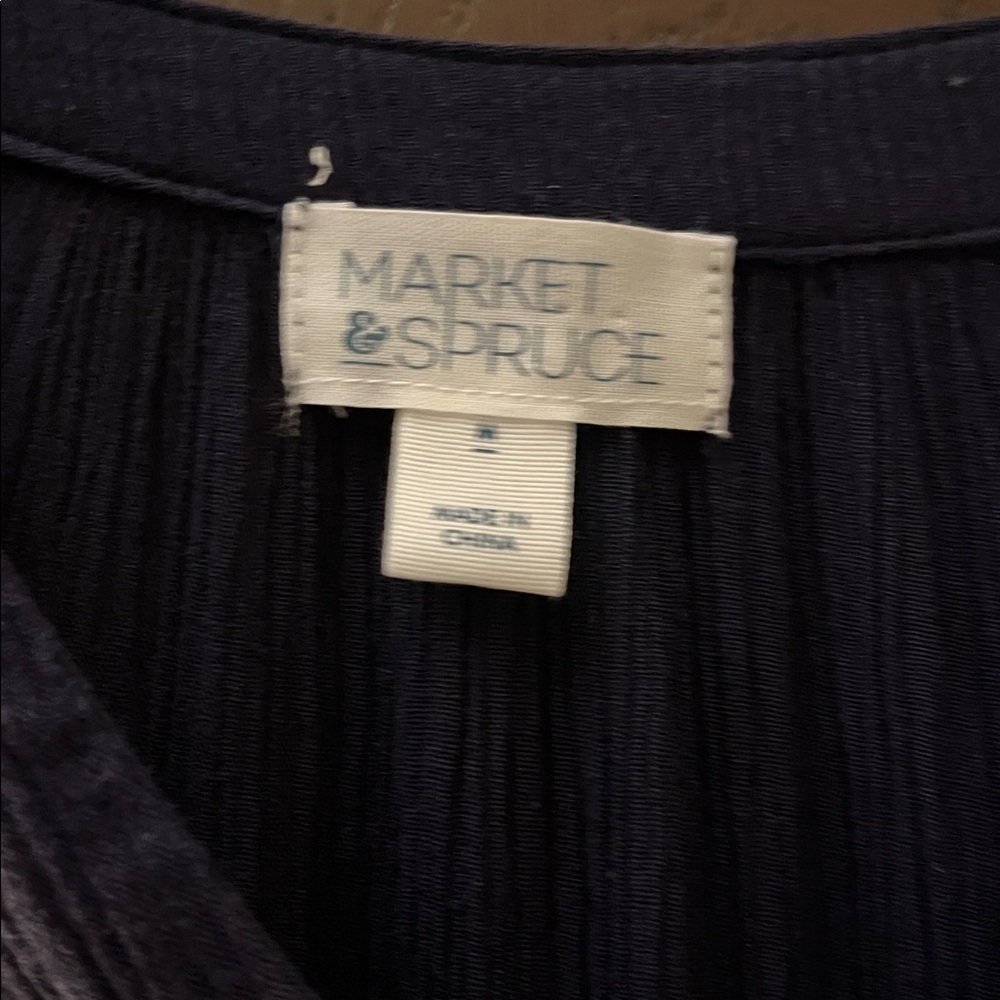 Market & Spruce long sleeved navy blue top with embroidery. Size Medium. - Picture 2 of 8